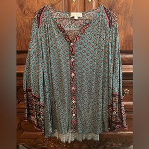 Blouse- long (bell) sleeve (gently used)